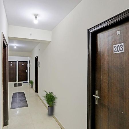 Hotel O Kalkaji Delhi New Delhi Exteriör bild