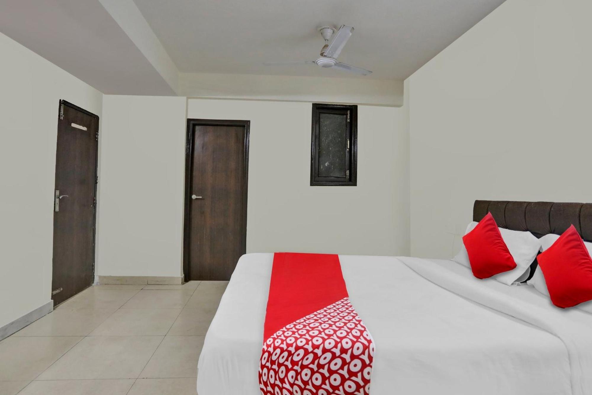 Hotel O Kalkaji Delhi New Delhi Exteriör bild